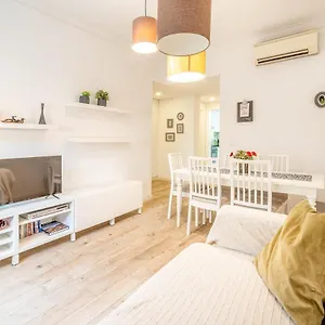 guestready-nice-2-bedroom-apartment-in-belem.hotels-lisbon-portugal.com/