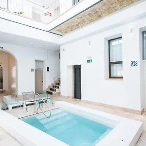 lola-de-triana-apartments.es-andalucia.com/
