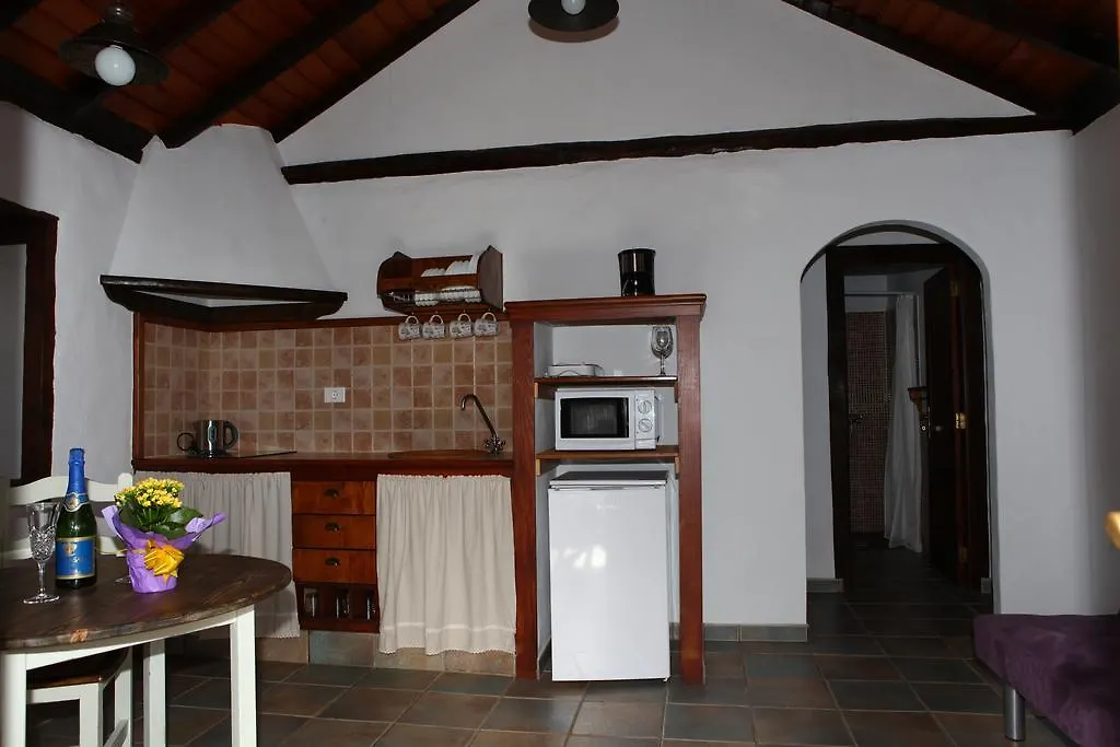 בית הארחה אל פאסו 	Casitas La Montanita 0*,  ספרד