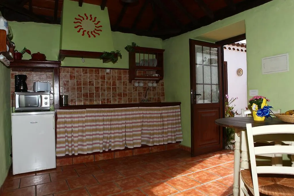 בית כפרי בית הארחה אל פאסו 	Casitas La Montanita ספרד